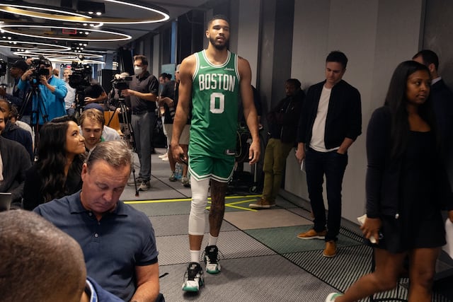 Un verano de desaires para Tatum y Brown podría motivarlos para repetir título con los Celtics