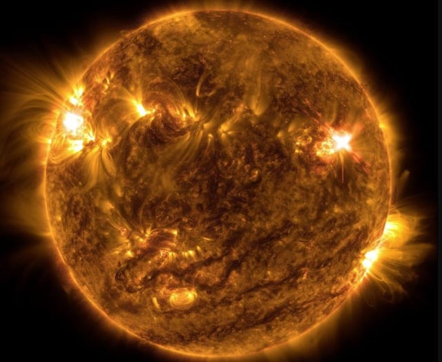 El Sol libera una fuerte llamarada
