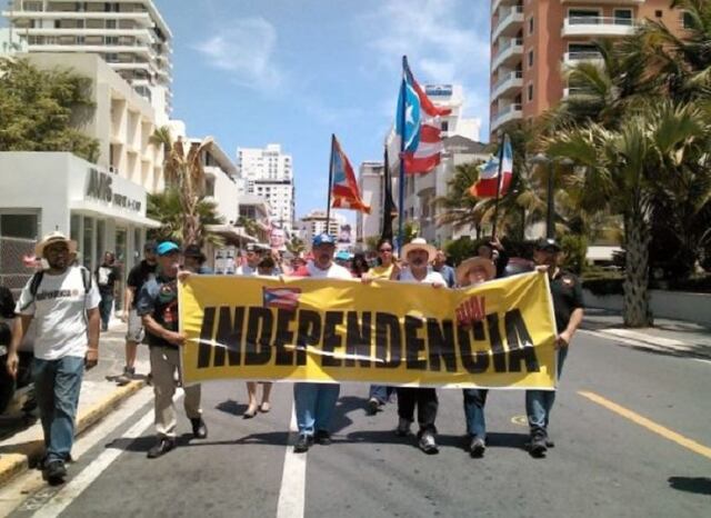 Marchan en reclamo de la independencia