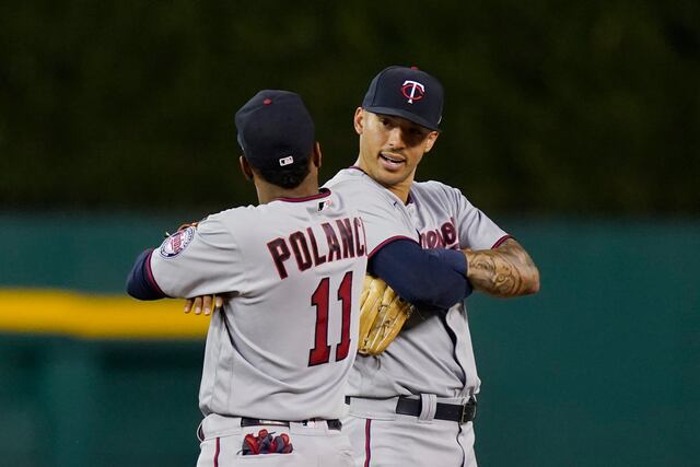 Mellizos superan 8-4 a Tigres