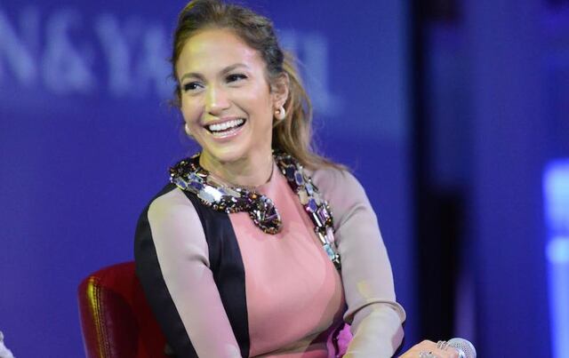JLo presume nuevo look en Instagram