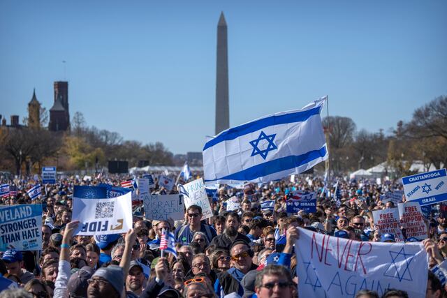 Decenas de miles marchan a favor de Israel en Washington