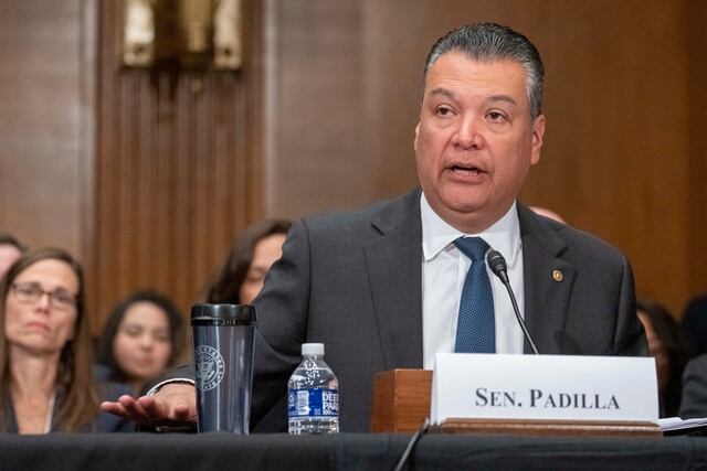 Legisladores latinos en EEUU se oponen a concesiones de Biden en temas fronterizos
