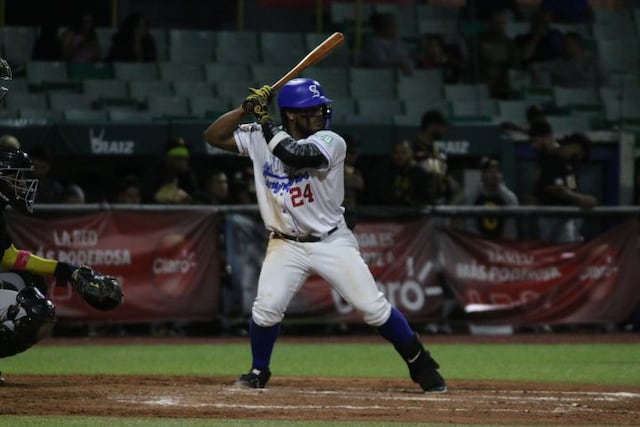 Triunfos para Santurce, RA12 y los Indios en la acción del béisbol invernal