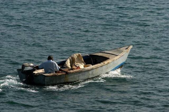 Anuncian $13 millones para mejoras a aeropuertos y ayudas a pescadores