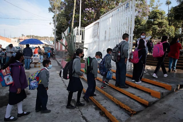 Autoridades atienden 17 amenazas de tiroteo escolar en México