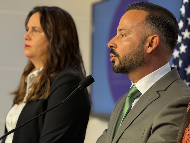 “Se están pasando la papa caliente”: Portavoz PPD sobre la paralización de proyectos para reparar luminarias