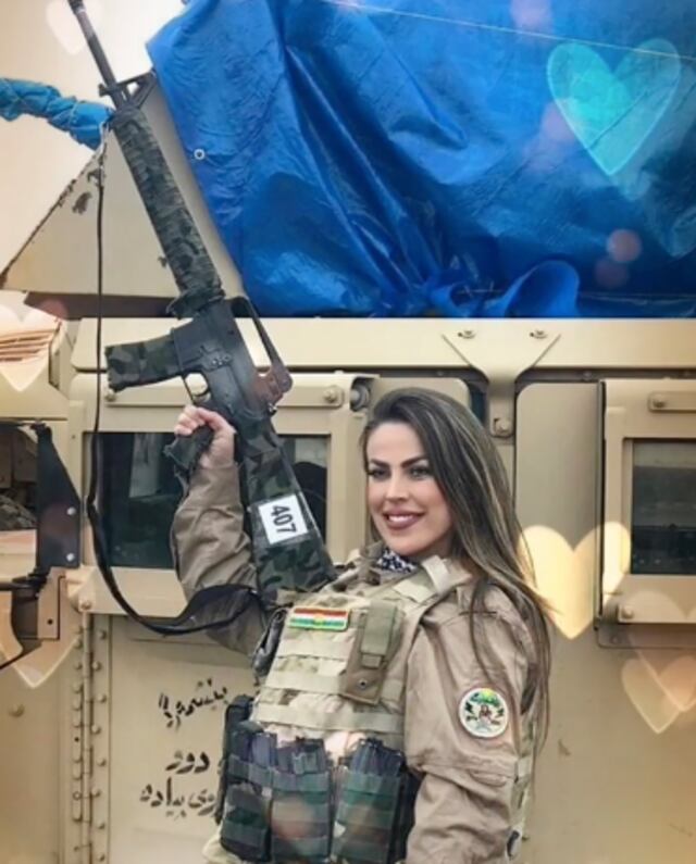 Fallece asfixiada exmodelo brasileña que era francotiradora en conflicto Rusia-Ucrania