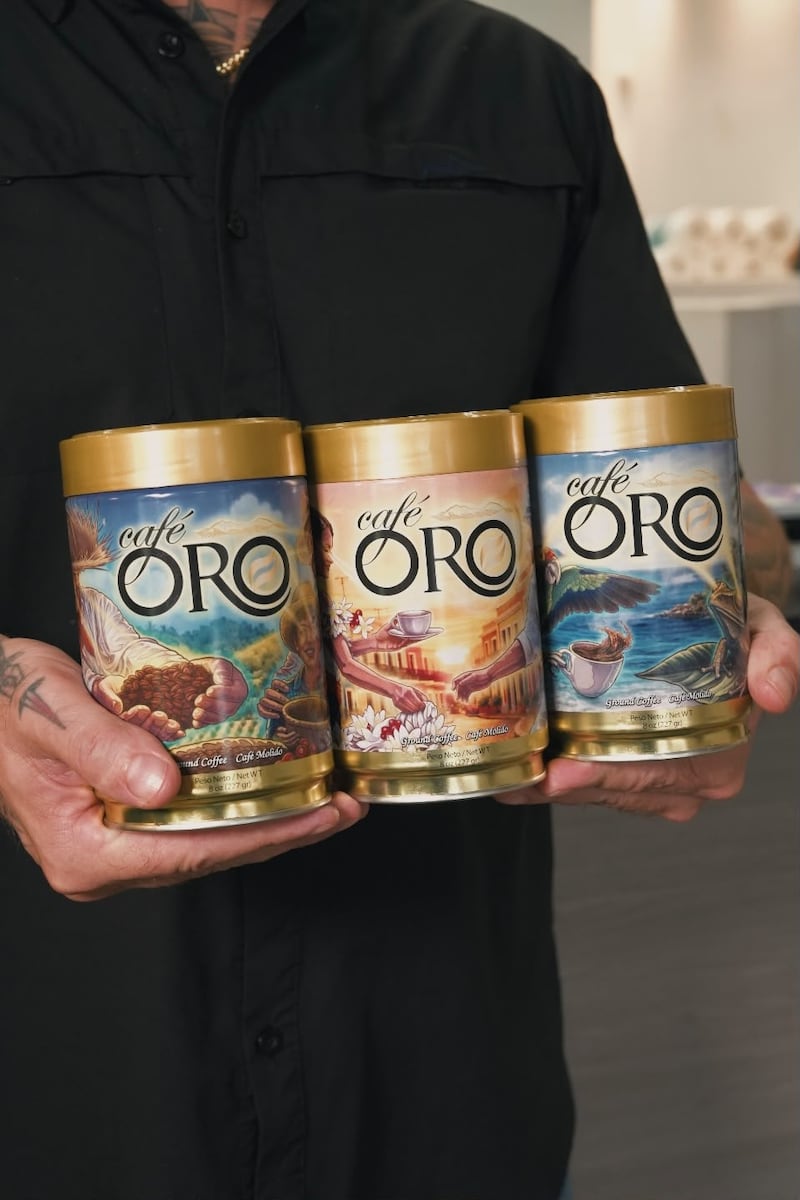 Edición especial del artista Juan Salgado para Café Oro de Puerto Rico.