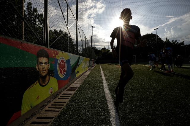 Guerrilla ELN de Colombia libera a padre del futbolista Luis Díaz