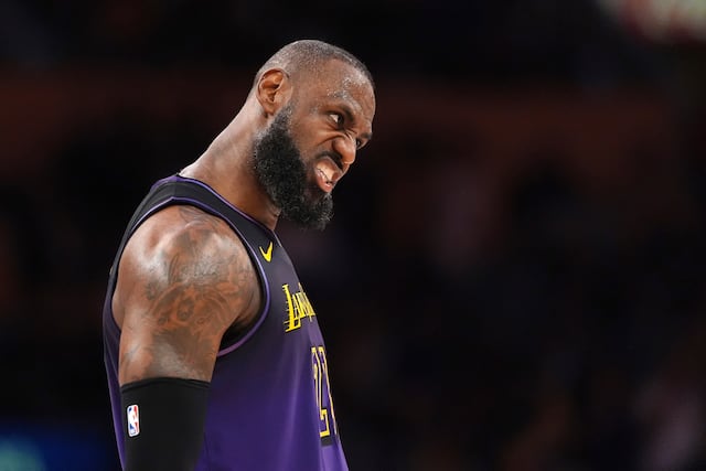 Ausencia de LeBron James a entrenamientos provoca especulaciones sobre su futuro