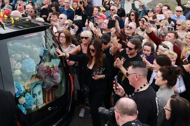 Irlanda rinde homenaje a Sinéad O’Connor en su funeral