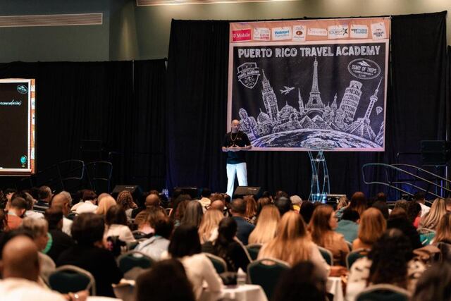 ‘Diary of Trips’ logra crear el salón de clases para viajeros más grande de Puerto Rico
