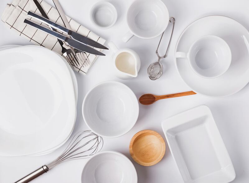 Aunque abundan los utensilios de cocina con diseños modernos, recuerda que son accesorios para la casa.