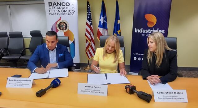 Banco de Desarrollo Económico firma alianza con Industriales para brindar recursos a las Pymes