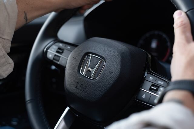 Honda llama a revisión 250 mil vehículos por riesgo de accidente