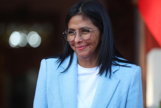 Delcy Rodríguez promete “elecciones libres y justas” en Venezuela, pero no fija fecha