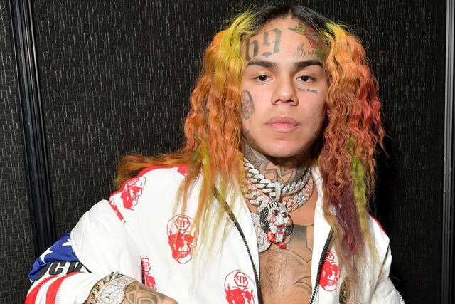 Tekashi 6ix9ine se declara culpable por posesión de drogas durante allanamiento en su residencia