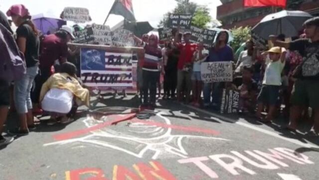 Manifestación en Manila contra la próxima visita de Trump a Filipinas