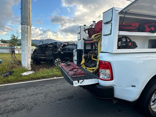 Identifican a hombre que murió al impactar un poste en Juncos