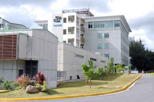 Estudiantes de escuelas públicas adelantan créditos universitarios en la UPR Bayamón