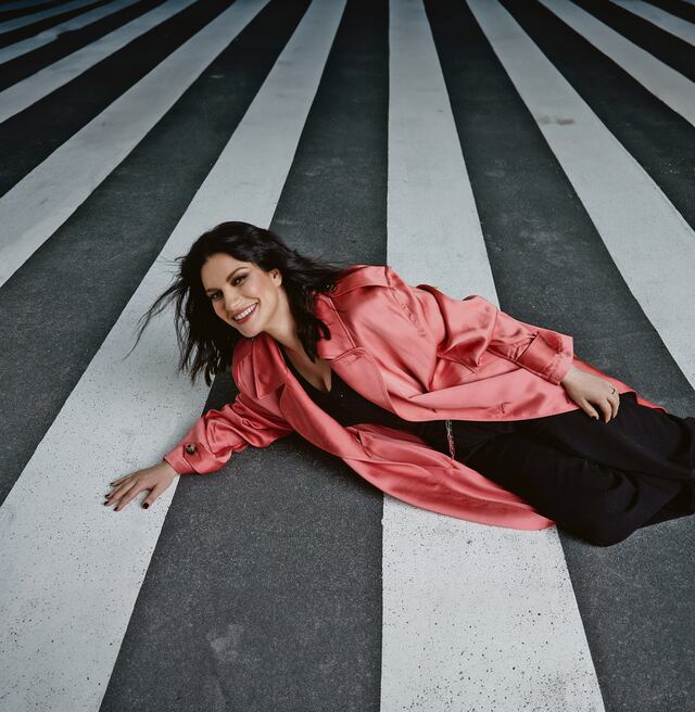 Laura Pausini revela el tracklist de su nuevo disco “Almas Paralelas”
