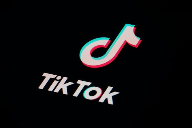 Imponen multa de $368 millones a TikTok por no proteger privacidad de menores
