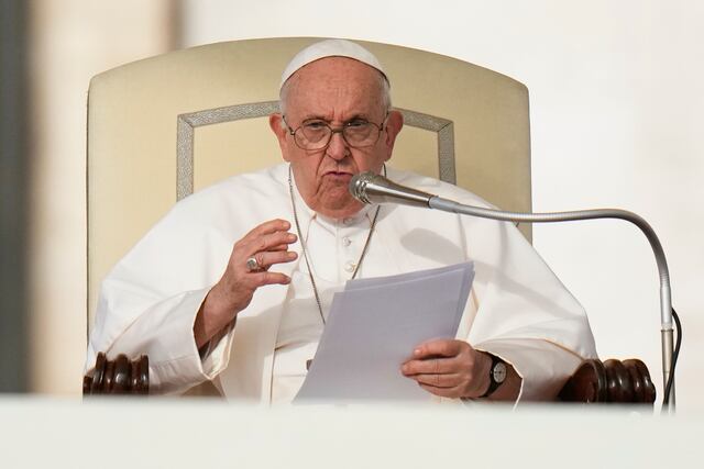 Pedro Julio Serrano reacciona a determinación del Vaticano de bendecir parejas del mismo sexo
