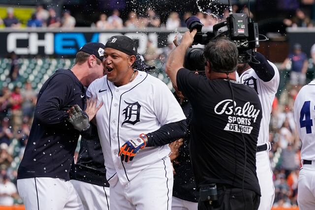 Tigres de Detroit vencen a Gigantes de San Francisco en la onceava entrada