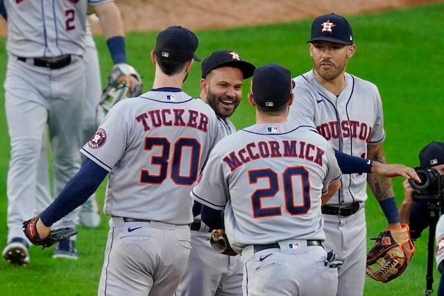 Correa y Altuve llevan a los Astros a Serie de Campeonato de la Liga Americana