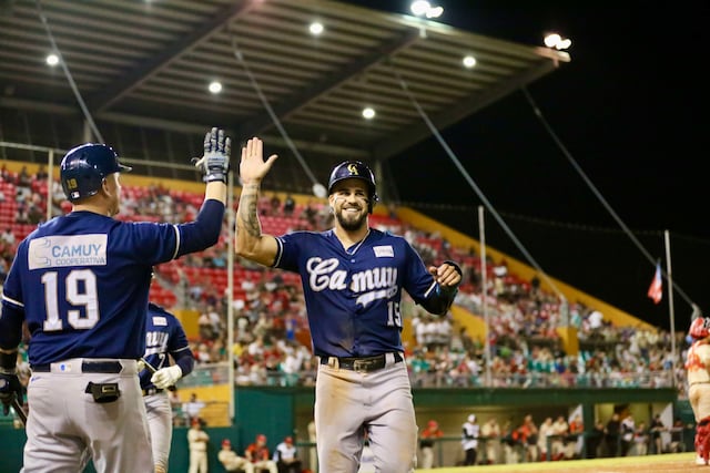 Arenosos toman control de la serie final y se colocan a las puertas de su primer campeonato