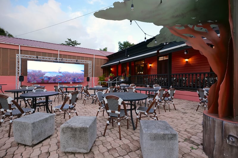 El restaurante Hacienda Angelina by Peter Hornedo está ubicado en el Parque de las Ciencias de Bayamón, con entrada independiente.
