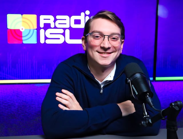 Radio Isla 1320 anuncia nuevo programa liderado por el hijo de Elwood Cruz