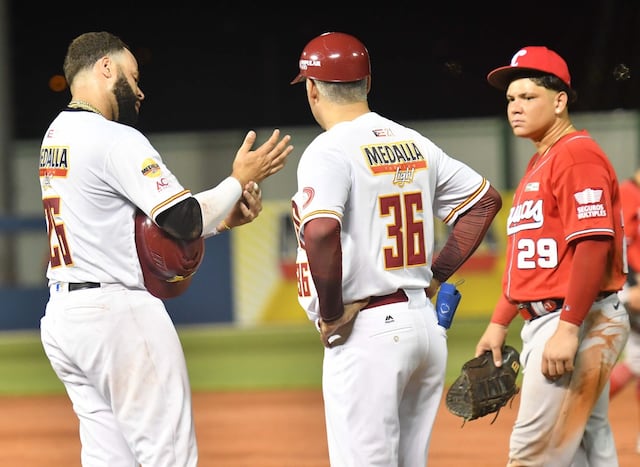 Los Criollos dominaron a los Indios en el cuarto partido de la serie final de la Liga de Béisbol Profesional