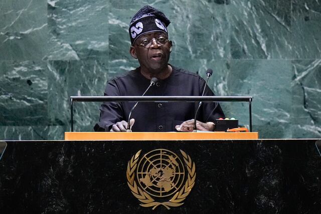 Nigeria declara aumentos de sueldos para evitar huelgas