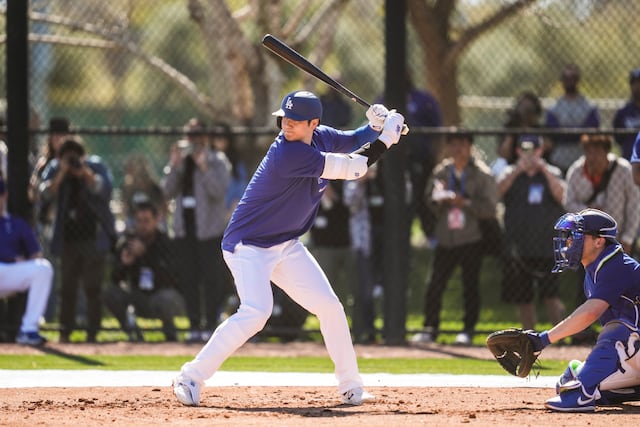 Ohtani realiza su primera práctica de bateo con los Dodgers tras cirugía