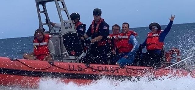Guardia Costera rescata a seis pescadores al oeste de Cabo Rojo