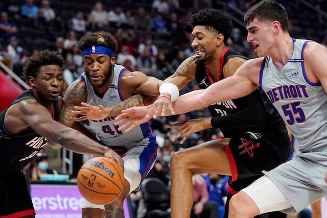 Los Rockets propinan la 14ta derrota a los Pistons