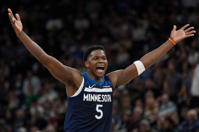 Timberwolves aseguran lugar en los playoffs con victoria sobre Jazz