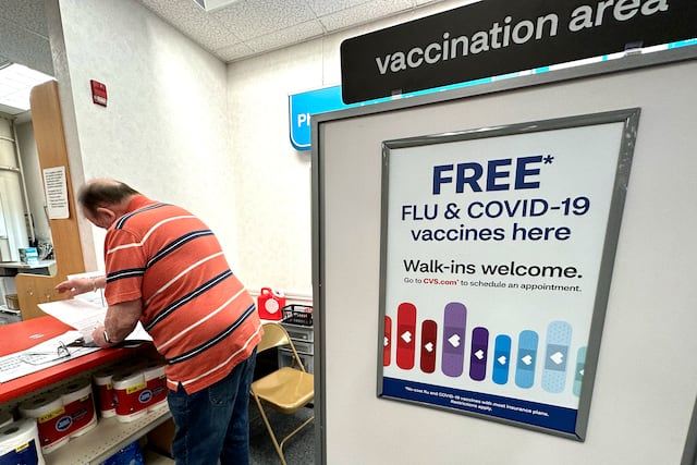 Infecciones por gripe y COVID empeoraron durante las fiestas de fin de año en EEUU
