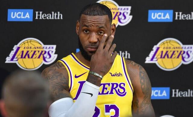 LeBron James, su primer día en la escuela y los nuevos Lakers