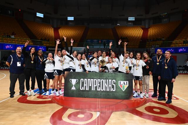Vaqueras de la UPR de Bayamón revalidan invictas en el campeonato de baloncesto universitario