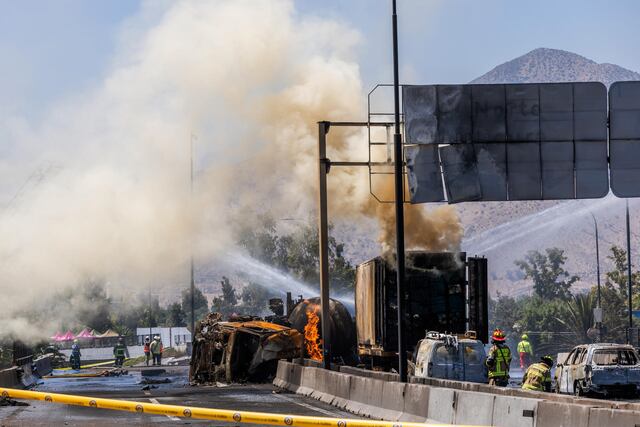 Explosión de camión con gas deja 4 muertos y al menos 17 heridos en Santiago de Chile