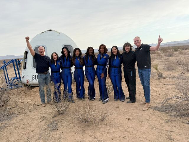 Katy Perry y Lauren Sanchez entre las celebridades lanzadas al espacio por Blue Origin