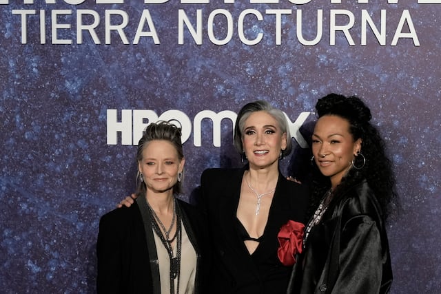 Foster, Reis y López llevan el gélido misterio de “True Detective: Night Country” a México
