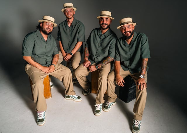 Pleneros de la Cresta fusionan la plena con sonidos del mundo en su nuevo disco