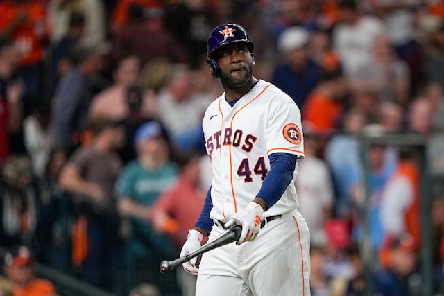 Yordan Álvarez enfrenta enfermedad durante Serie de Campeonato