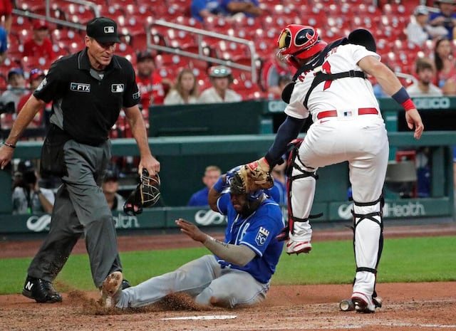 Reales vencen 6-5 a Cardenales