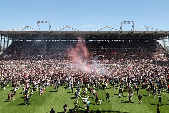 St. Pauli vuelve a la Bundesliga tras ausencia de 13 años