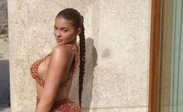 Kylie Jenner causa sensación por esta foto en medio del desierto